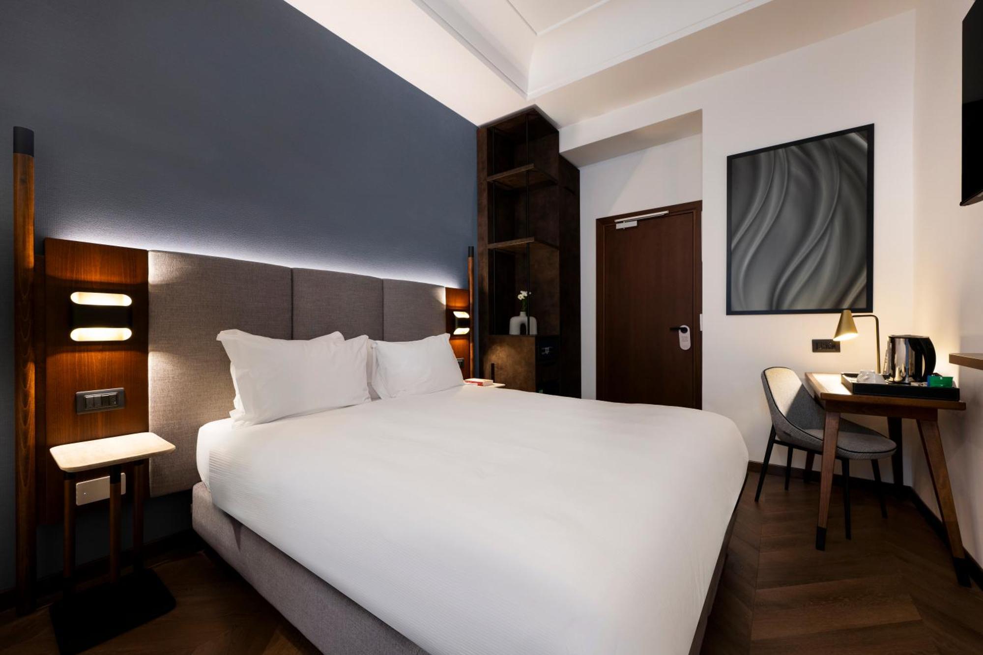 Boutique Piedra Centre 3* Roma